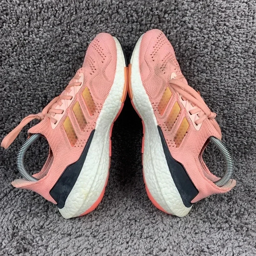 UltraBoost 22 Heat.RDY Womens Size 8.5 Coral Flash Orange Pink Running Shoes